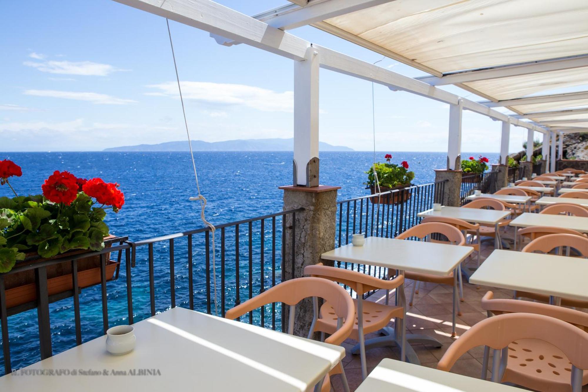 Hotel Saraceno Giglio Porto Luaran gambar