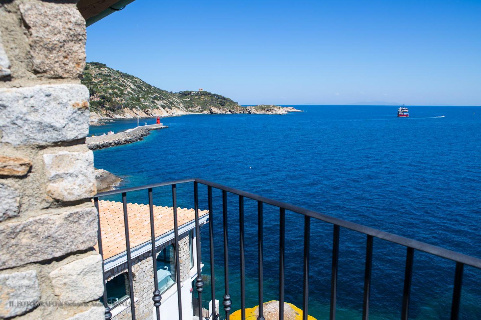 Hotel Saraceno Giglio Porto Luaran gambar