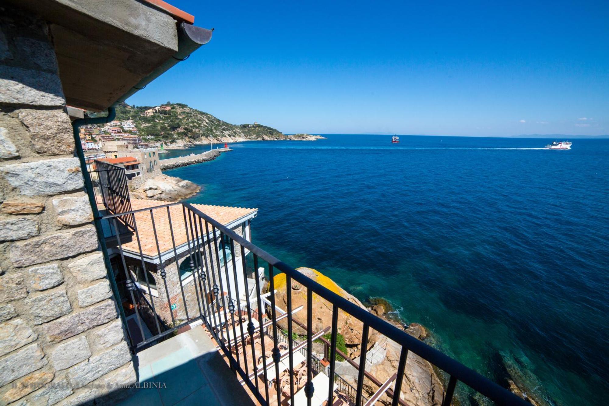Hotel Saraceno Giglio Porto Luaran gambar